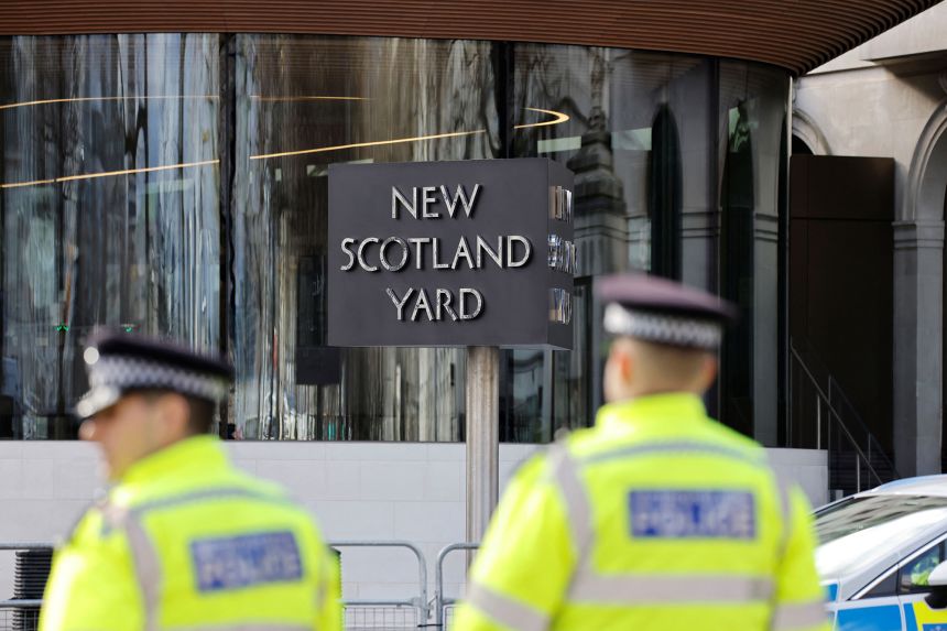 Британски шпионисти (Bulgarian)