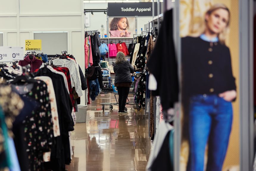 САЩ: Забавяне 2025
