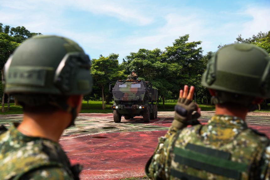 Тайвански Оръжейен Пакет