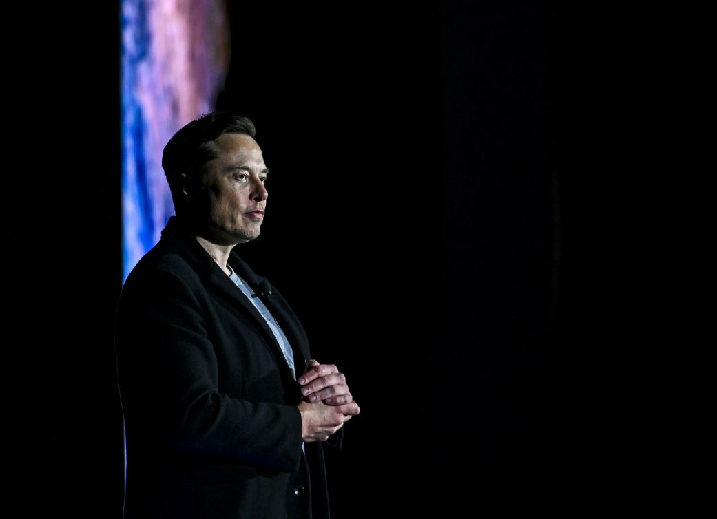 Елон Мъск – Трилионе!