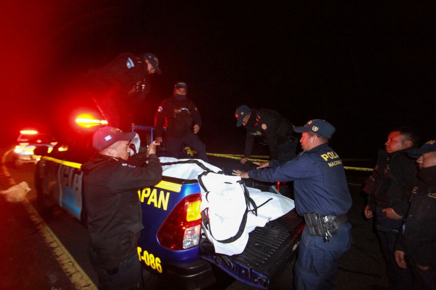 Загинали в катастрофа