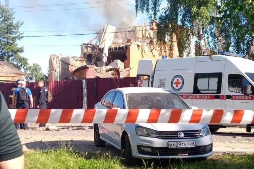 Дюбна Под Нападение (Dyubna Pod Napadenie)
