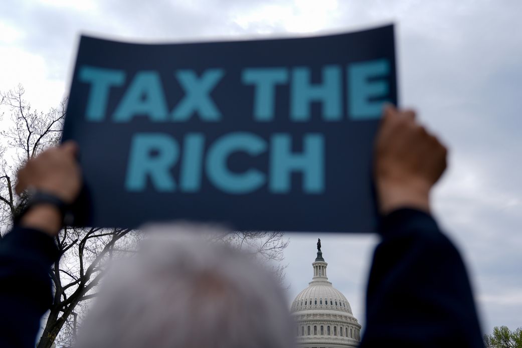 Данъци върху милионери