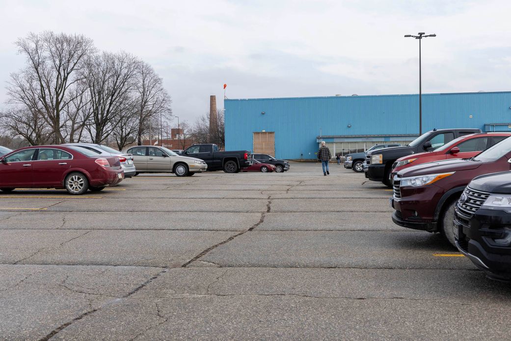 Тарифите не помагат.