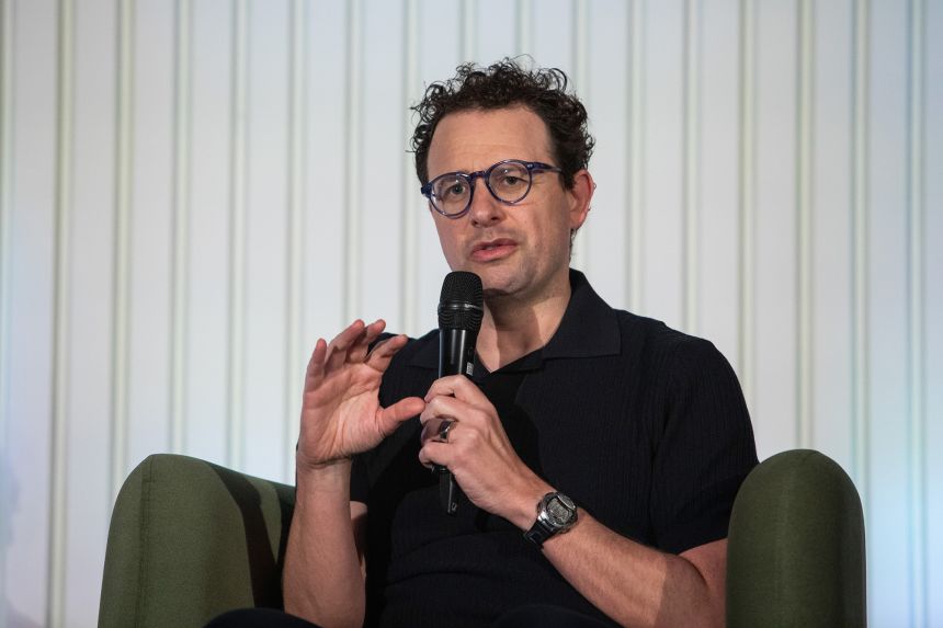 Антитрофик съди БГ