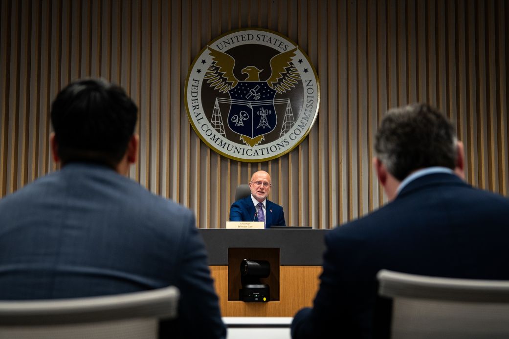 Равно Време – Криза
