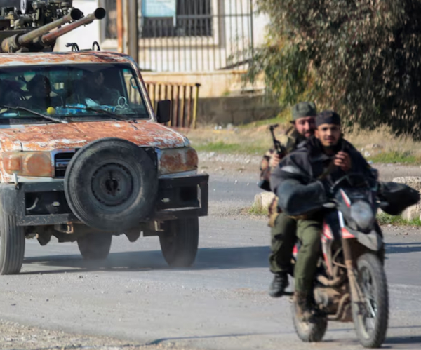 Затваряне на летището в Алепо и настъпление на сирийските бунтовници