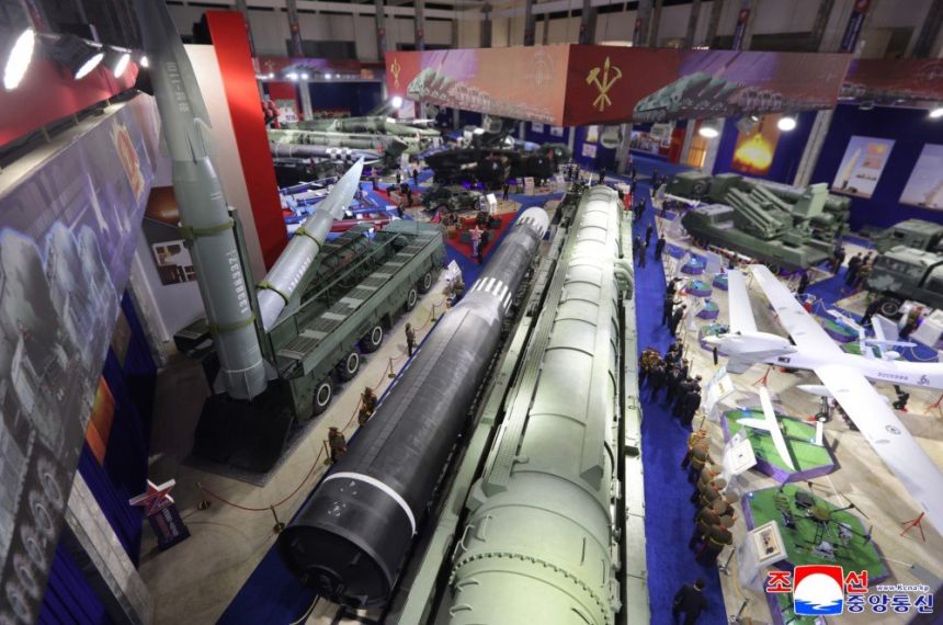 Северна Корея - Ракети.
