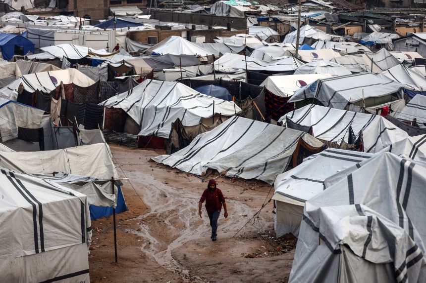 Газа: Загинали в дъжда